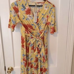 NWT maternity dress - floral neutral gender